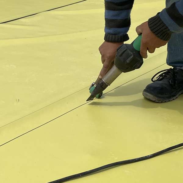 Impermeabilización de terraza y colocación de capas drenantes para cubierta verde. Posadas, Misiones